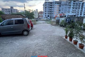 Premium 500 Sq. Ft. Ground Floor Commercial Space Available for Rent